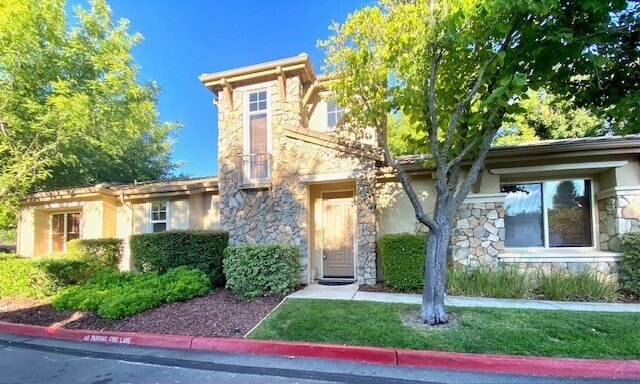 property at 3410 Kensington Ct