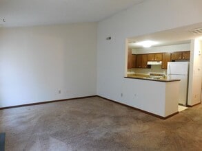 1542 College Way in New Bern, NC - Building Photo - Building Photo