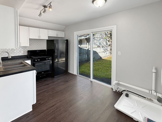 214 Gold Ave NW in Grand Rapids, MI - Building Photo - Building Photo