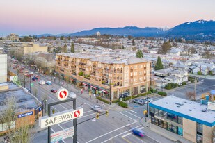 Tramonto in Burnaby, BC - Building Photo - Building Photo