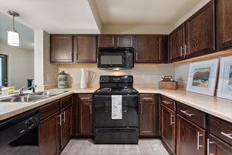 Centerstone Apartment Homes in Conway, AR - Foto de edificio - Building Photo