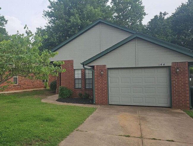property at 144 W 10th Pl