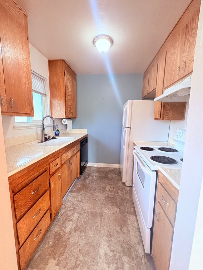 5154 Connecticut Dr in Sacramento, CA - Building Photo - Building Photo