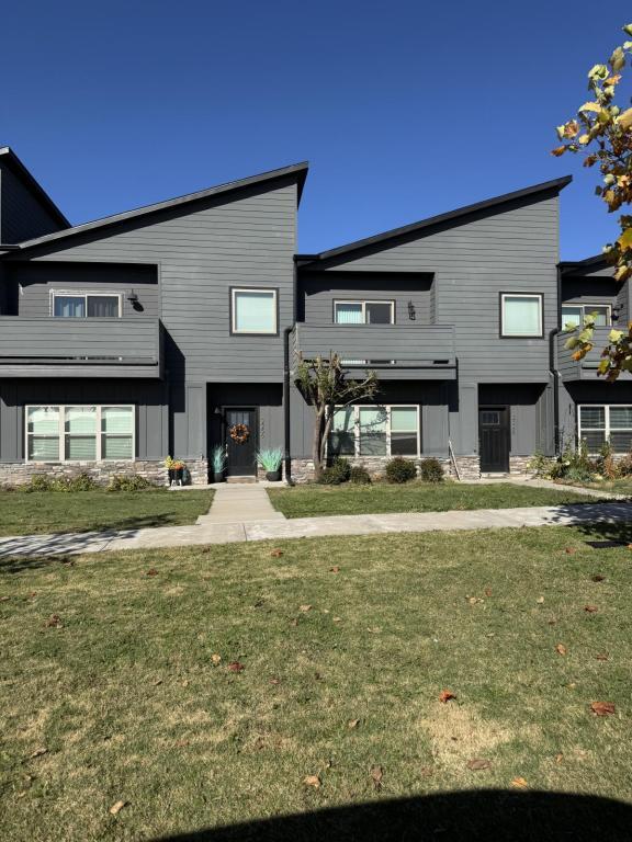 property at 2256 W Moore Ln