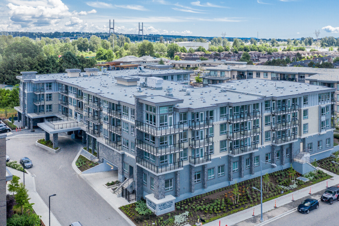 Hamilton Village in Richmond, BC - Building Photo