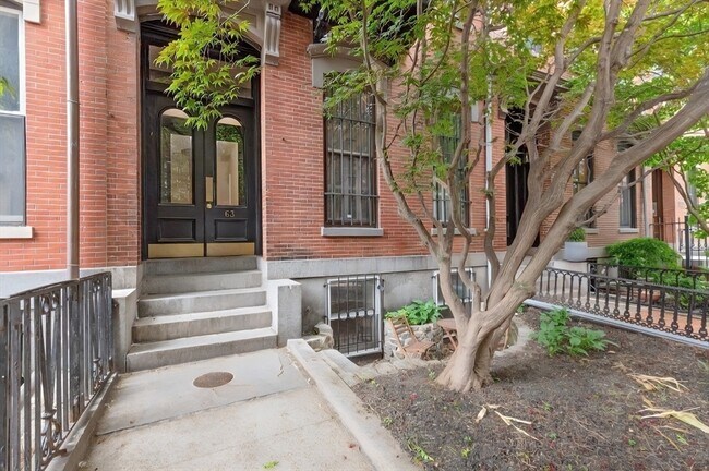 63 Rutland St, Unit 1 in Boston, MA - Building Photo - Building Photo
