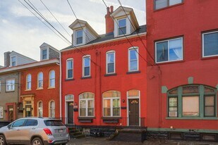 2810 Sarah St in Pittsburgh, PA - Building Photo