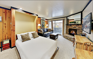 1385 Lowell Ave, Unit 221 in Park City, UT - Building Photo