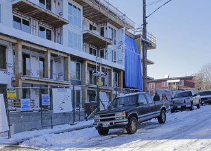 Walter's Place in North Vancouver District, BC - Building Photo - Building Photo