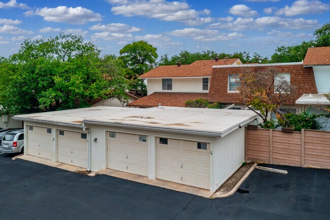 6106 Vance Jackson Rd in San Antonio, TX - Building Photo - Building Photo