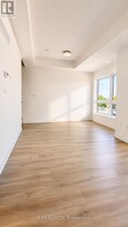 25 Palace St in Kitchener, ON - Building Photo