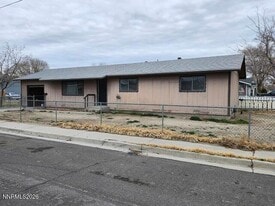 185 Ferguson St in Fallon, NV - Building Photo