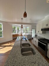 8782 SE Flavel St in Portland, OR - Building Photo - Building Photo