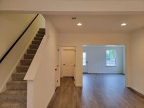 2058 Main St, Unit #2 in Lititz, PA - Building Photo - Building Photo