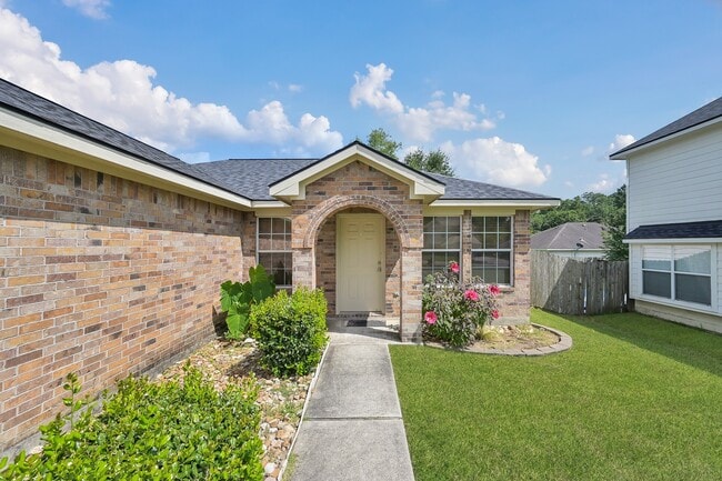 5440 N Buffalo Cir in Willis, TX - Building Photo - Building Photo