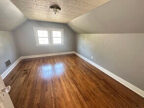 18 Woodmont Rd in West Haven, CT - Building Photo - Building Photo