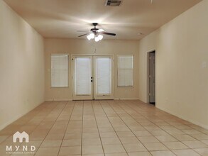2711 Lexington Park Dr in Spring, TX - Building Photo - Building Photo