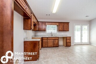 315 Hunters Trce in Covington, GA - Building Photo - Building Photo