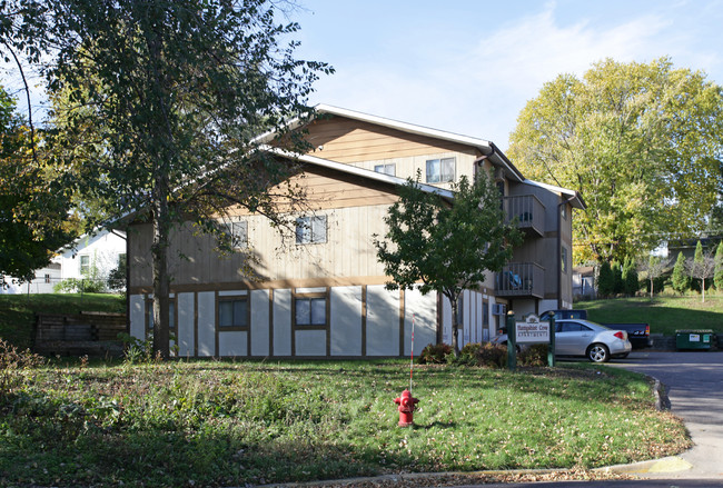 Hampshire Cove Apartments in St. Louis Park, MN - Building Photo - Building Photo