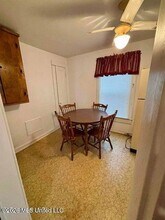 156 W Enterprise St in Brookhaven, MS - Building Photo - Building Photo