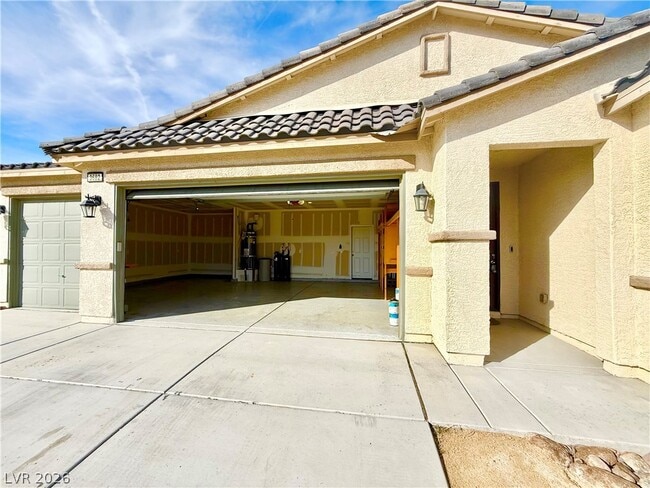 3682 E Wallowa Dr in Pahrump, NV - Building Photo - Building Photo