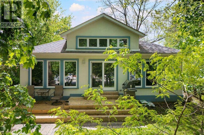 307 Queen St S in Mississauga, ON - Building Photo - Building Photo