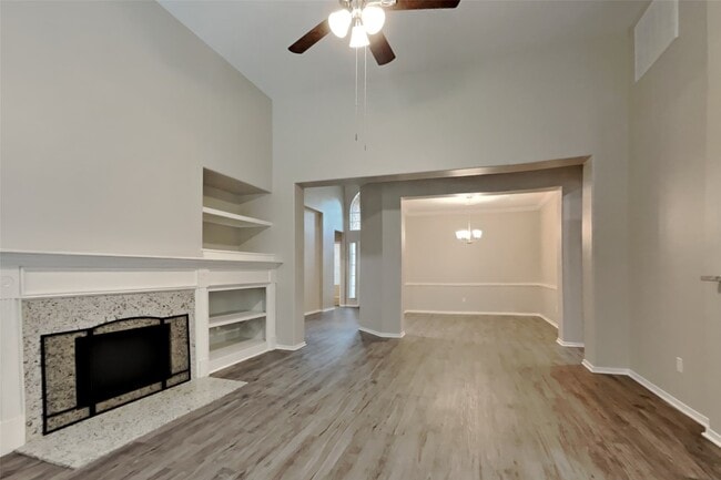 1731 Red Oak Terrace in Houston, TX - Building Photo - Building Photo