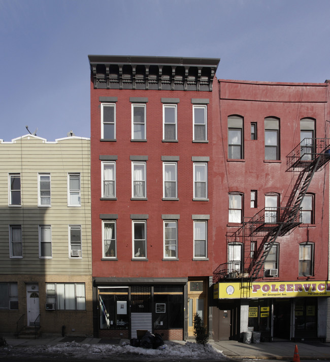 165 Greenpoint Ave in Brooklyn, NY - Building Photo - Building Photo