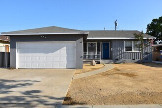 1238 E Locust Ave in Orange, CA - Building Photo - Building Photo