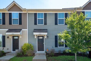 2103 Portway Alley in Nashville, TN - Building Photo