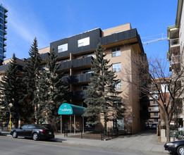 The Ashbury in Calgary, AB - Building Photo - Building Photo