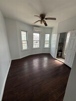 153-12 122nd Ave in Queens, NY - Building Photo