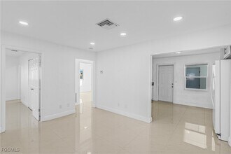 4839 Tudor Dr in Cape Coral, FL - Building Photo - Building Photo