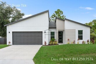 3261 Duar Terrace in North Port, FL - Foto de edificio - Building Photo
