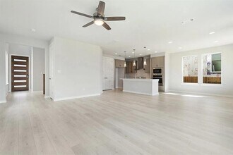 2300 Lead Plum Path in Leander, TX - Building Photo - Building Photo