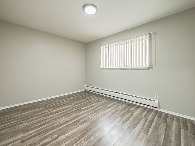 1494 Nancywood Dr in Waterford Township, MI - Building Photo - Building Photo