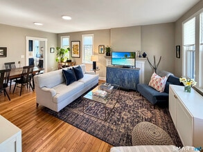 5 Westwood Rd in Branford, CT - Building Photo - Building Photo