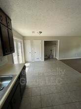 252 Toby Springs Ln in Mcdonough, GA - Foto de edificio - Building Photo