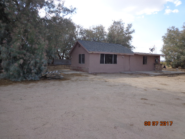 72830 Encanto Dr in Twentynine Palms, CA - Foto de edificio