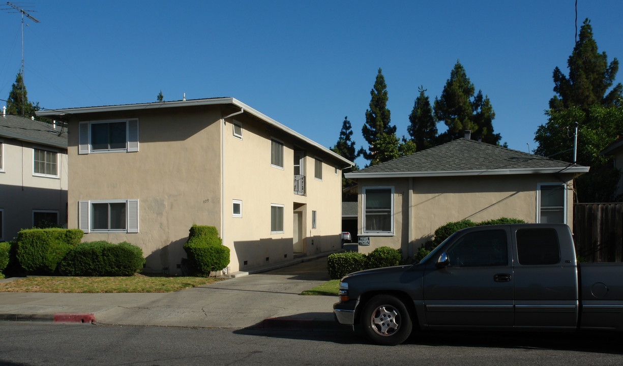 107-109 Duane St in San Jose, CA - Building Photo