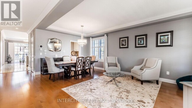 58 Bansbury Cir in Brampton, ON - Building Photo - Building Photo