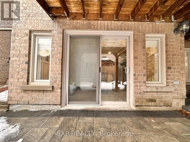 property at 29 Ridgestone Dr