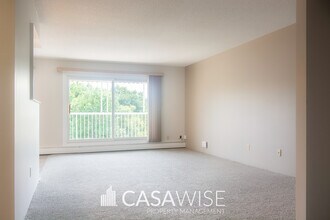 8149-8149 111 St NW in Edmonton, AB - Building Photo - Building Photo