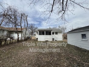 446 Cameron Rd in St. Louis, MO - Building Photo - Building Photo