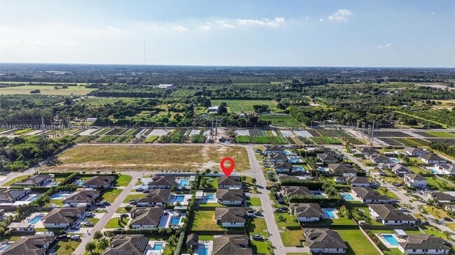 13284 SW 228th St in Goulds, FL - Building Photo - Building Photo