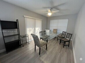 3931 SW 84th Terrace in Davie, FL - Building Photo - Building Photo