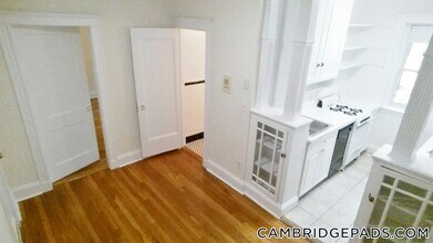 19 Wendell St, Unit 7 in Cambridge, MA - Building Photo - Building Photo