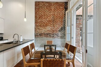 822 Perdido St in New Orleans, LA - Building Photo - Building Photo