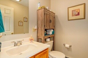 31-33 5th Ave in Webster, MA - Building Photo - Building Photo