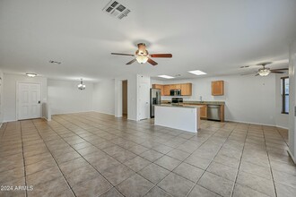 4032 E Hide Trail in Phoenix, AZ - Building Photo - Building Photo